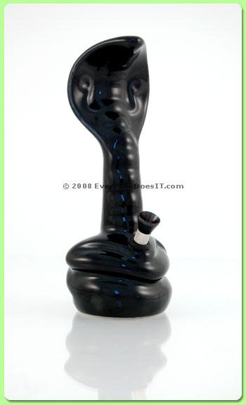 Ceramic Bong Spitting Cobra